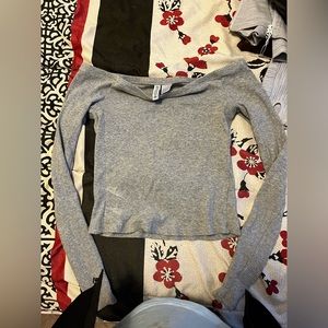 Size small long sleeve off the shoulder crop top from HandM